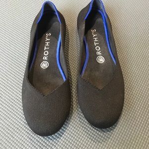 Rothy’s black roundtoe